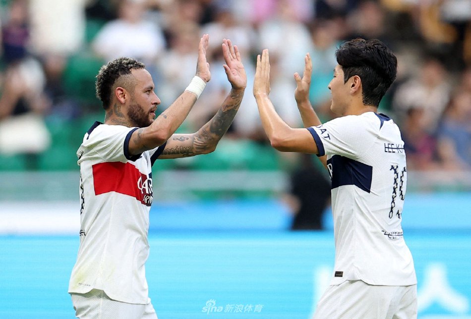 在球迷的呐 在球迷的呐