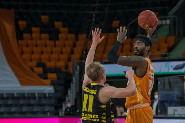 队贡献了不 队贡献了不