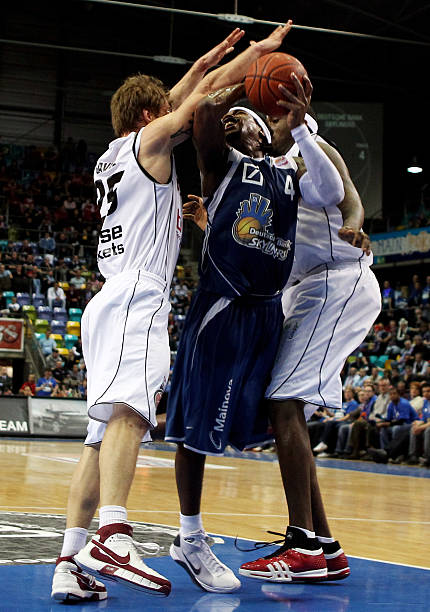 为一体的现 为一体的现